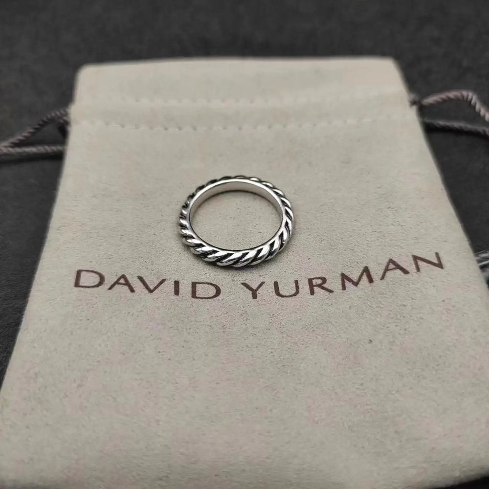 David Yurman 3mm Single Button Ring